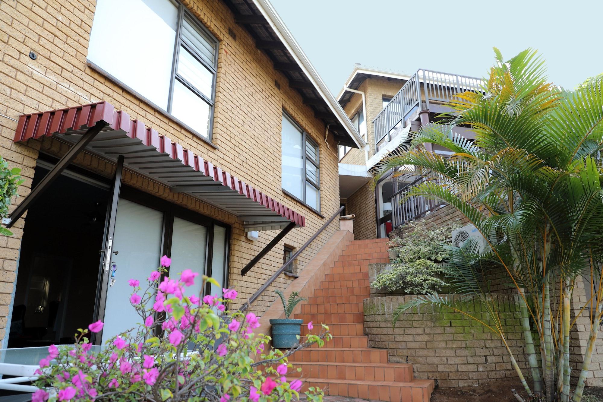Kingston Place Guesthouse เดอร์บัน ภายนอก รูปภาพ