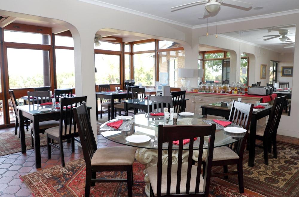 Kingston Place Guesthouse เดอร์บัน ภายนอก รูปภาพ