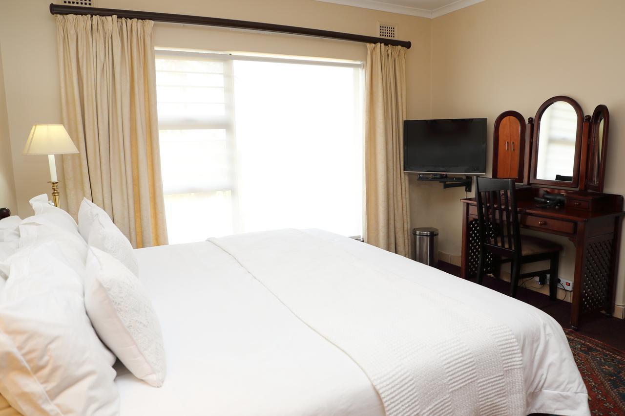Kingston Place Guesthouse เดอร์บัน ภายนอก รูปภาพ