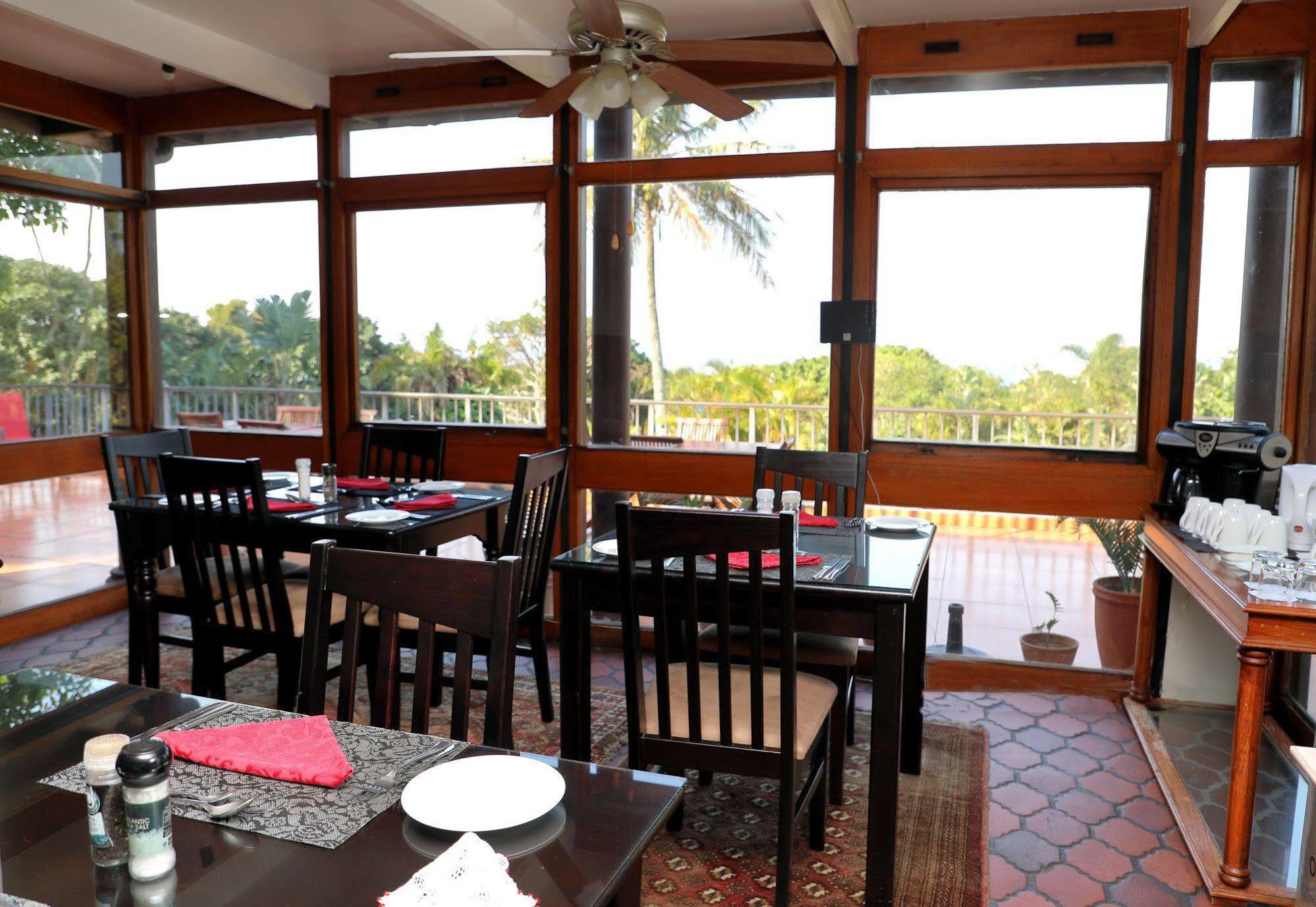 Kingston Place Guesthouse เดอร์บัน ภายนอก รูปภาพ